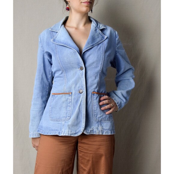 1970s Denim Jacket Size Large 70s Light Wash Jean Jacket with Leather Pocket - Picture 4 of 5